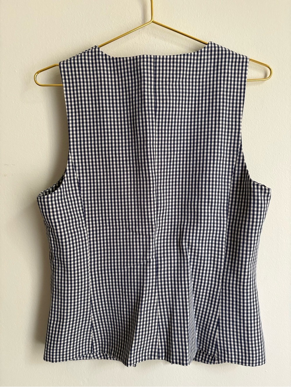 Aritzia Regal Vest Blue and White Gingham cruise Linen - Picture 5 of 5